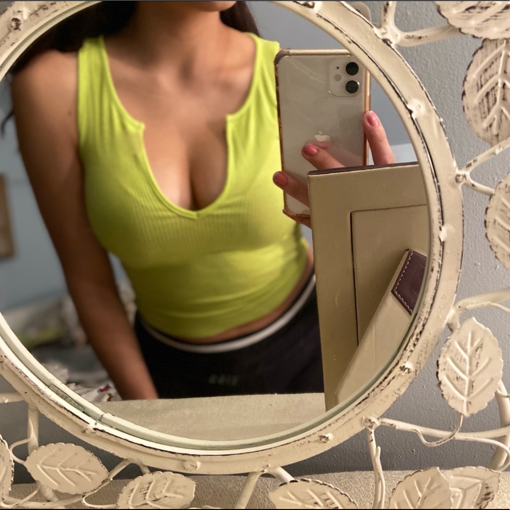 Neón Windsor top